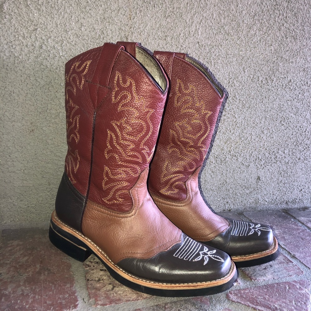 COWGIRL BOOTS - 8.5M - Made & bought in Mexico